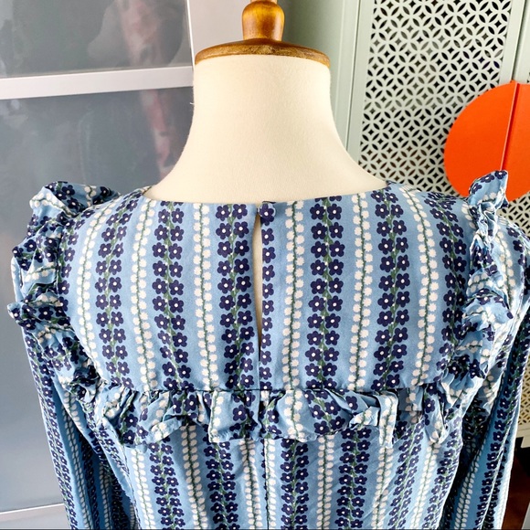 Boden Effie Blouse in Heritage Blue Floral Trellis - Picture 4 of 7